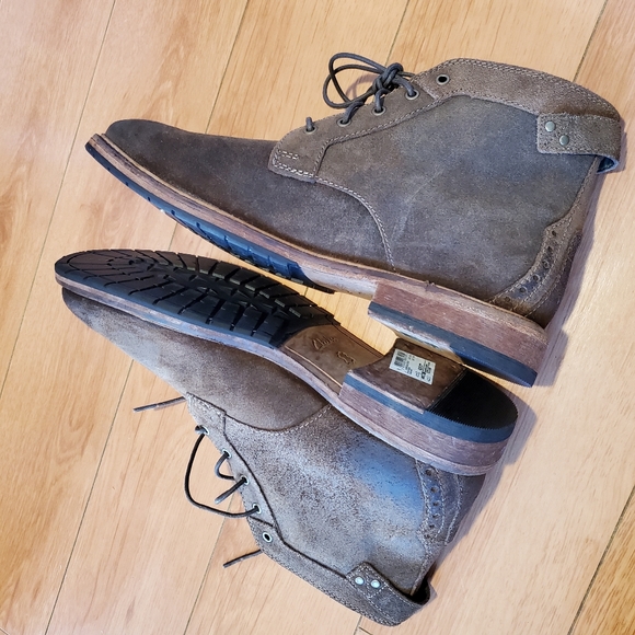 Clarks Mens Clarkdale Bud Suede Comfort Dress Ankle Boots - Picture 9 of 13